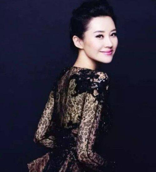 娱乐圈吃瓜许晴小说,娱乐圈的瓜田传奇