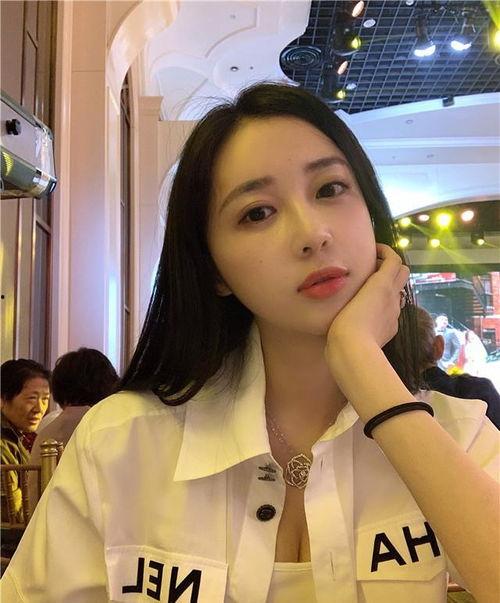 娱乐吃瓜官宣老婆,娱乐吃瓜达人喜提佳人，幸福生活开启新篇章