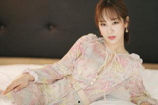 杨紫娱乐吃瓜是真的吗,真相揭秘还是网络谣言？