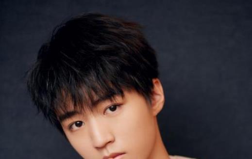 娱乐圈吃瓜王俊凯图片,娱乐圈“瓜王”形象再升级